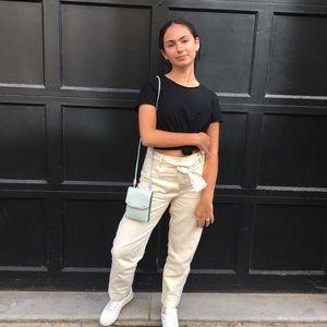 Meet your Posher, Maya